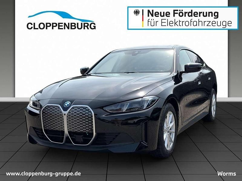 Schwarz Neu 2025 BMW i4 Shadowline Limousine | 56.400 € (Fairer Preis) - Bild 1/3