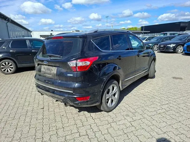 Gebraucht Ford Kuga Vignale 182 PS (133 kW) 2018 Schwarz SUV