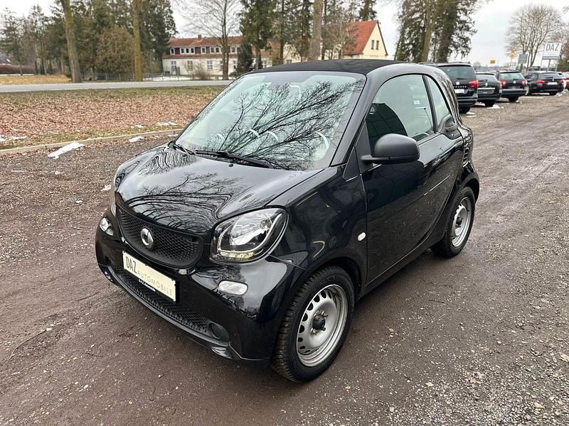 Gebraucht Smart ForTwo Coupé 71 PS (52 kW) 2019 Schwarz Coupé