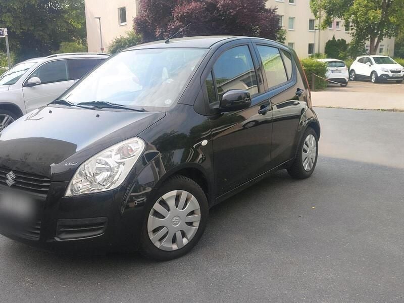 Schwarz Gebraucht 2014 Suzuki Splash Kleinwagen | 4.500 € - Bild 1/4