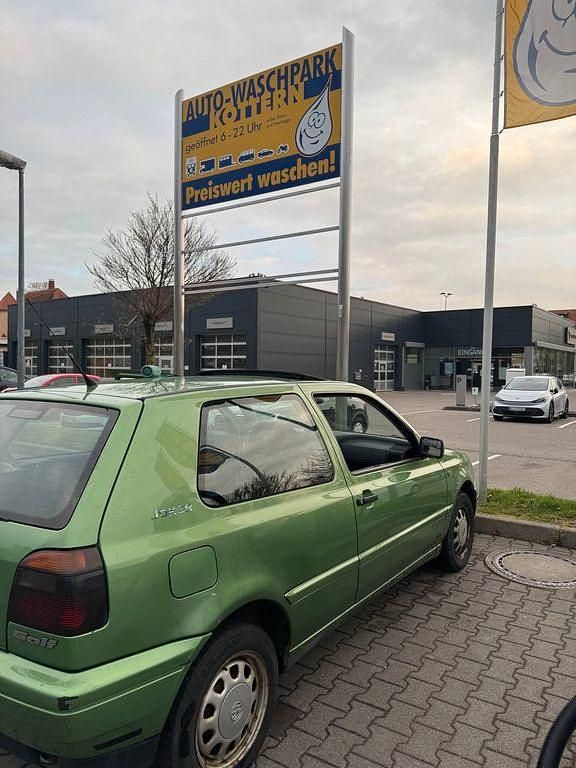 Gebraucht VW Golf III 75 PS (55 kW) 1997 Grün Limousine