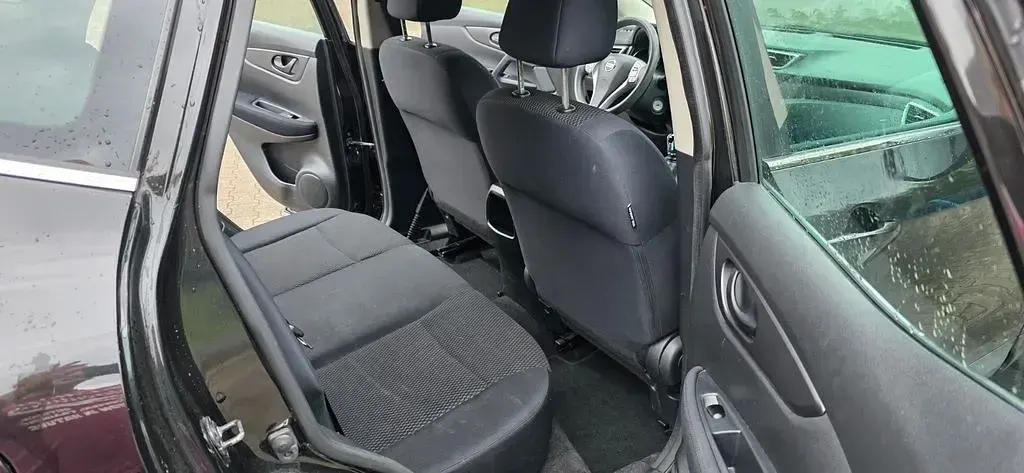 Gebraucht Nissan Qashqai 110 PS (80 kW) 2015 Schwarz SUV