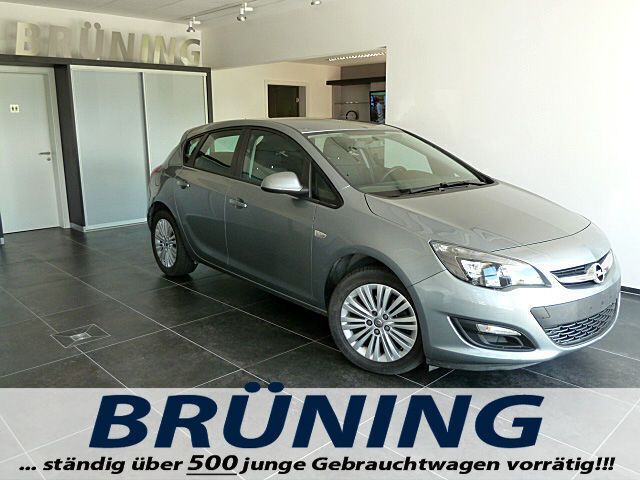 Gebraucht Opel Astra Excellence 140 PS (102 kW) 2013 Silber metallic Limousine