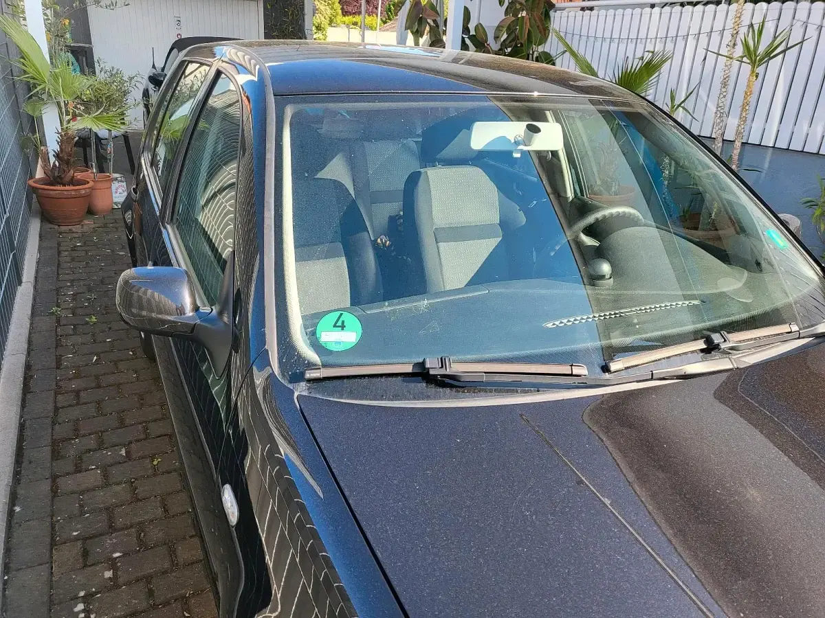Gebraucht VW Golf IV 75 PS (55 kW) 2003 Schwarz Limousine