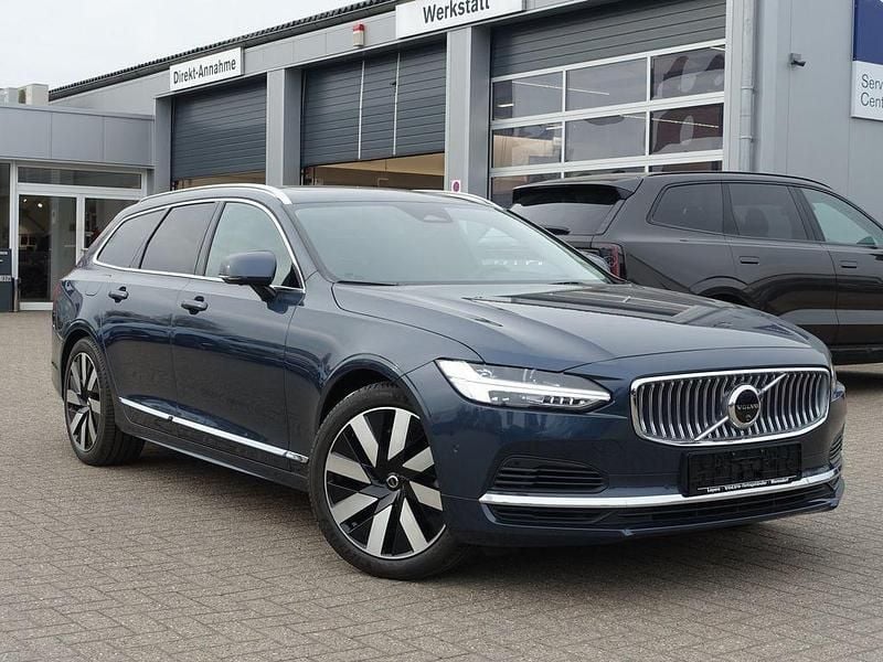 Gebraucht Volvo V90 Plus 398 PS (292 kW) 2025 Blau Kombi