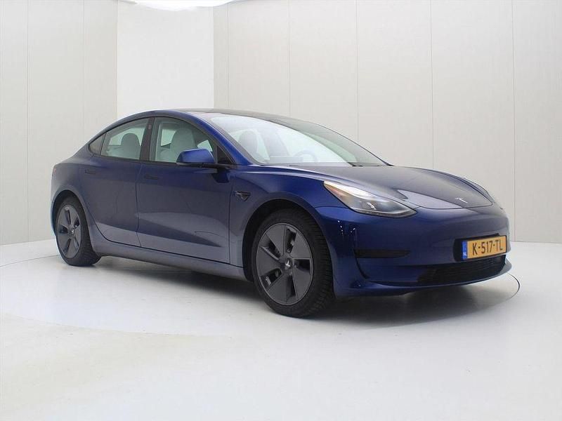 Gebraucht Tesla Model 3 Standard Range 225 kW (306 PS) 2021 Blau Limousine