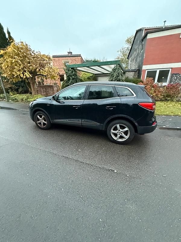 Schwarz Gebraucht 2016 Renault Kadjar Bose Edition SUV | 10.000 € (Guter Preis) - Bild 1/4