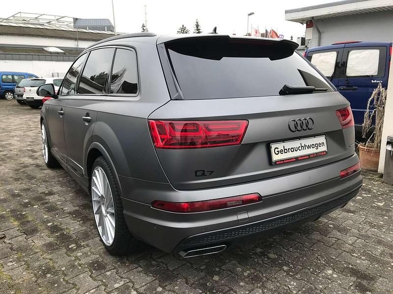 Gebraucht Audi Q7 S-line plus 272 PS (200 kW) 2016 Orcaschwarz metallic SUV