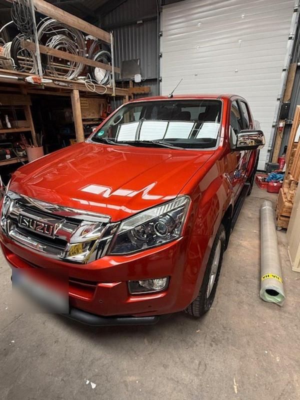Orange Gebraucht 2016 Isuzu D-Max Abholung | 18.900 € (Etwas zu teuer) - Bild 1/4