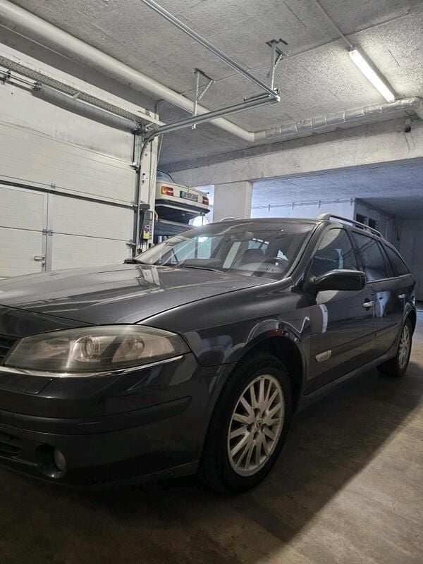 Schwarz Gebraucht 2007 Renault Laguna III Kombi | 1.800 € (Superpreis) - Bild 1/4