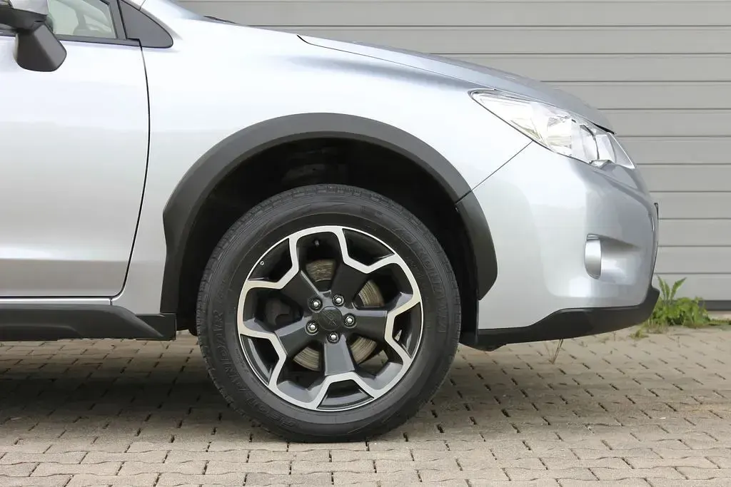 Gebraucht Subaru XV Comfort 150 PS (110 kW) 2015 Silber SUV