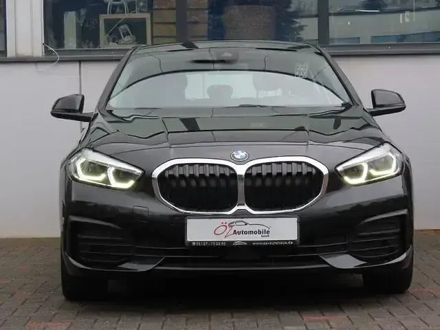 Używany BMW 116 Advantage 116 KM (85 kW) 2022 Czarny Hatchback