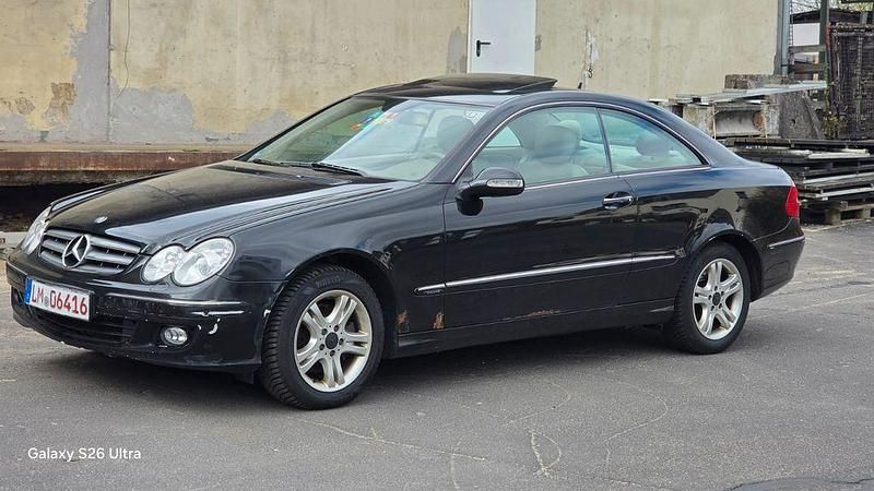 Gebraucht Mercedes CLK280 231 PS (169 kW) 2008 Schwarz Coupé