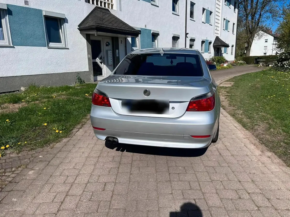 Gebraucht BMW 520 170 PS (125 kW) 2003 Grau Limousine
