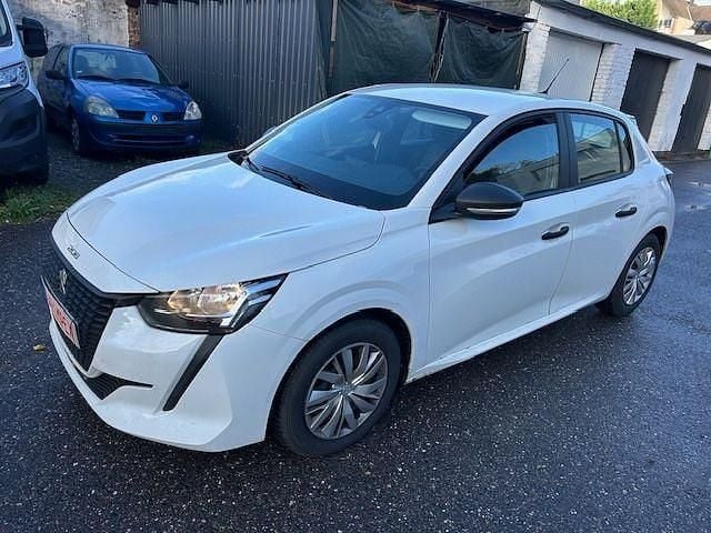 Gebraucht Peugeot 208 102 PS (75 kW) 2021 Weiß Kleinwagen