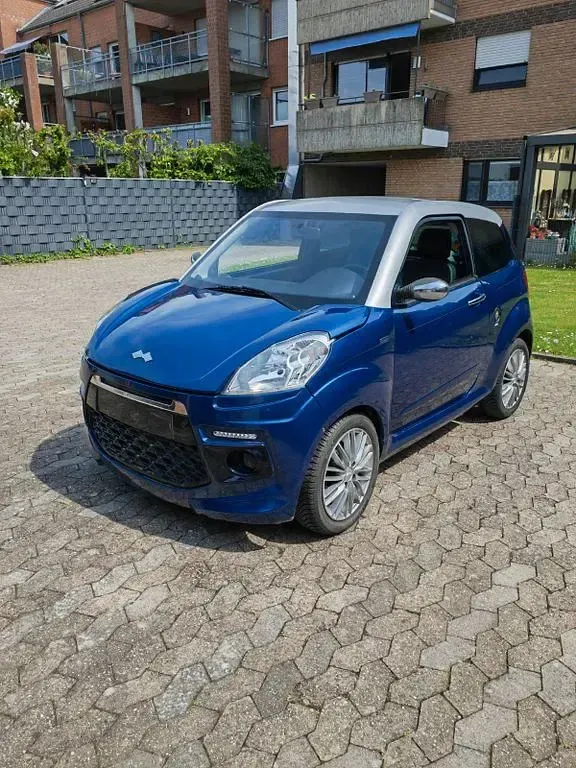 Usata Ligier JS50 2017 Blu Utilitaria