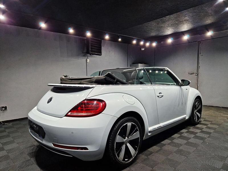 Gebraucht VW Beetle Cabriolet Allstar 105 PS (77 kW) 2017 Weiß Cabrio