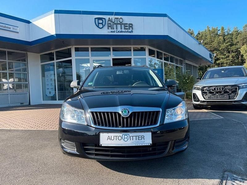 Gebraucht Skoda Octavia 122 PS (89 kW) 2012 Schwarz Kombi
