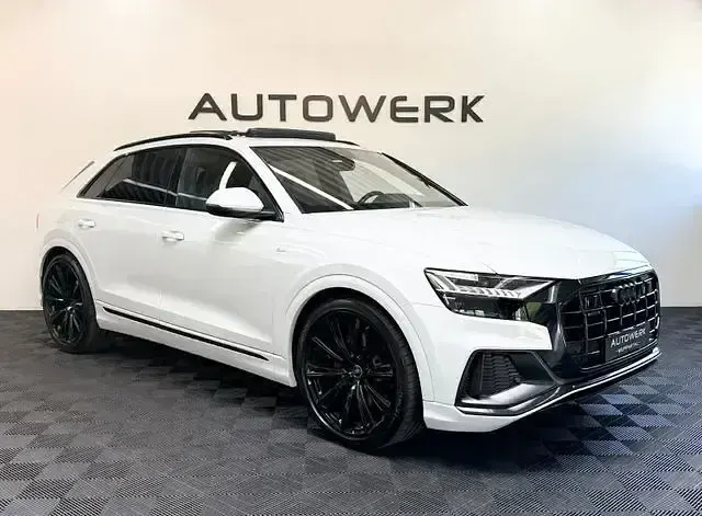Gebraucht Audi Q8 Sport 310 PS (228 kW) 2018 Gletscherweiss SUV