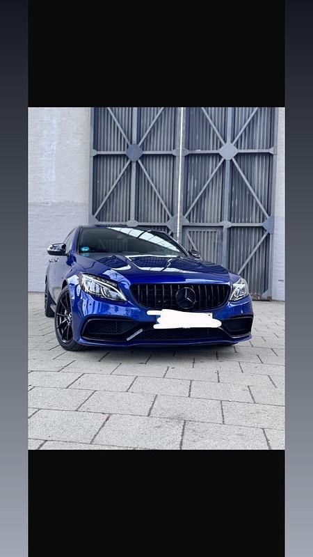 Blau Gebraucht 2018 Mercedes C63 AMG AMG Limousine | 43.500 € (Guter Preis) - Bild 1/4