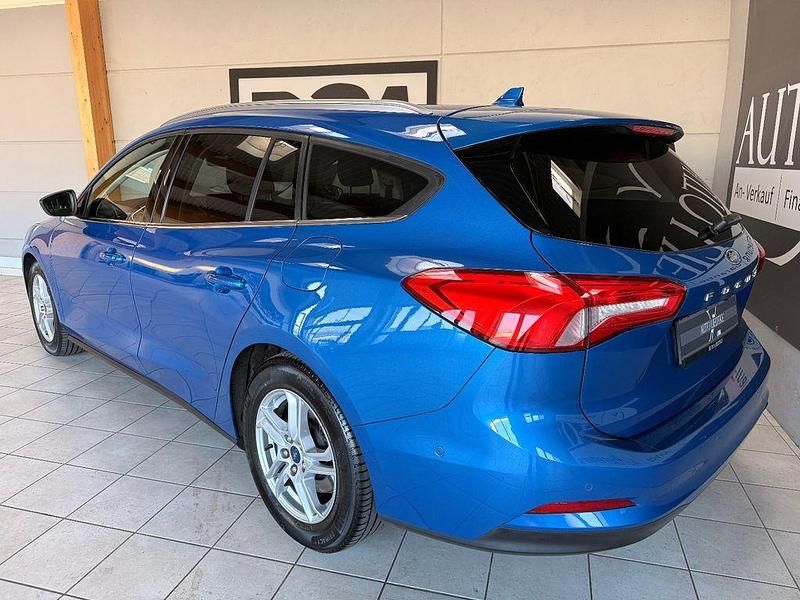 Gebraucht Ford Focus Cool & Connect 150 PS (110 kW) 2019 Blau Limousine