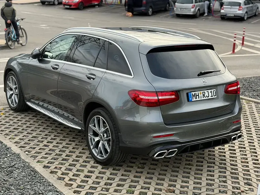 Gebraucht Mercedes GLC350 AMG 258 PS (189 kW) 2017 Grau SUV