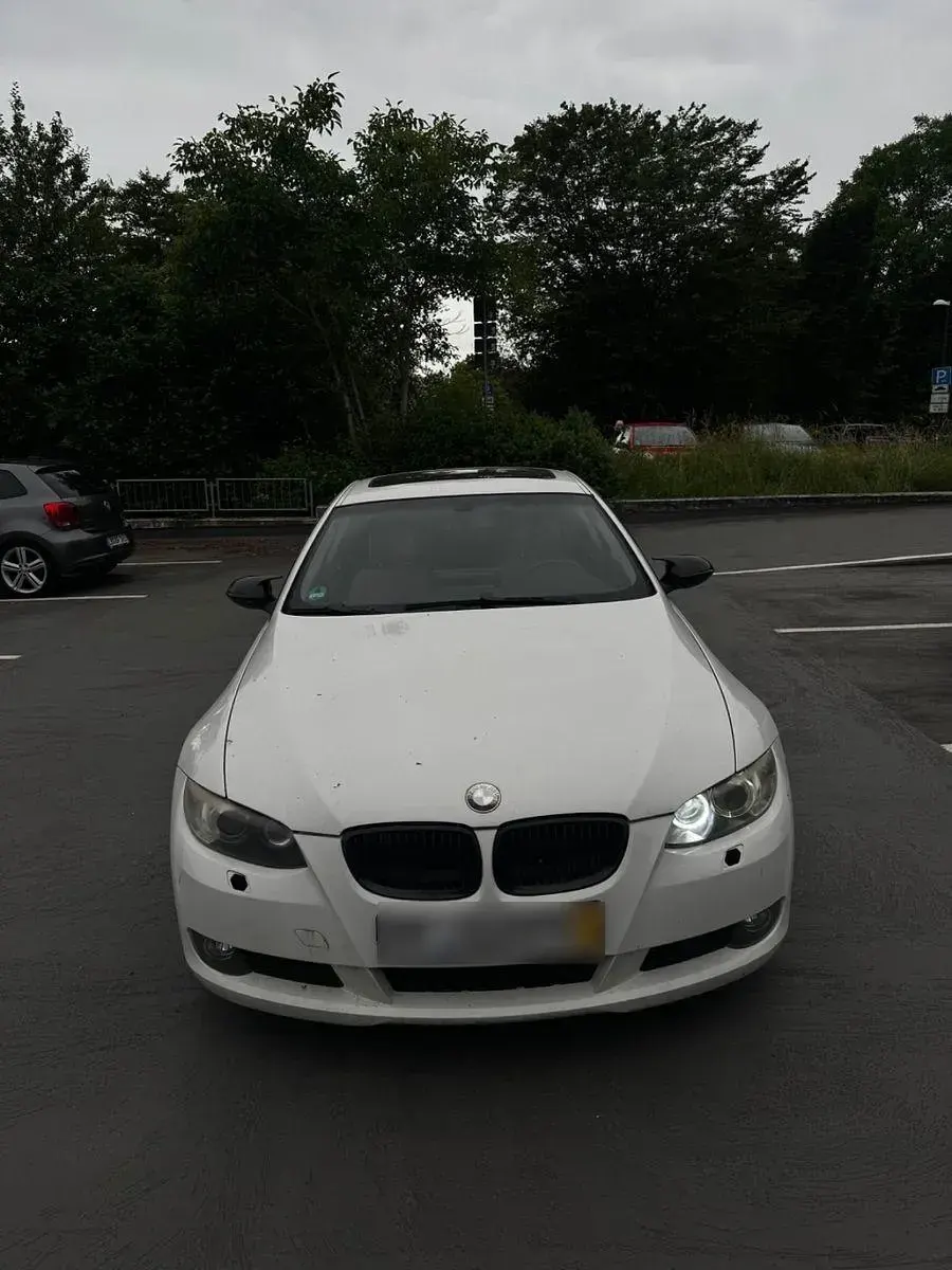 Gebraucht BMW 335 Basis 306 PS (225 kW) 2007 Weiß Coupé