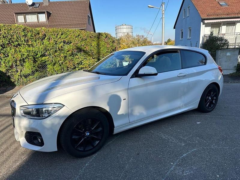 Gebraucht BMW 120 M Sport 190 PS (139 kW) 2015 Weiß Kleinwagen