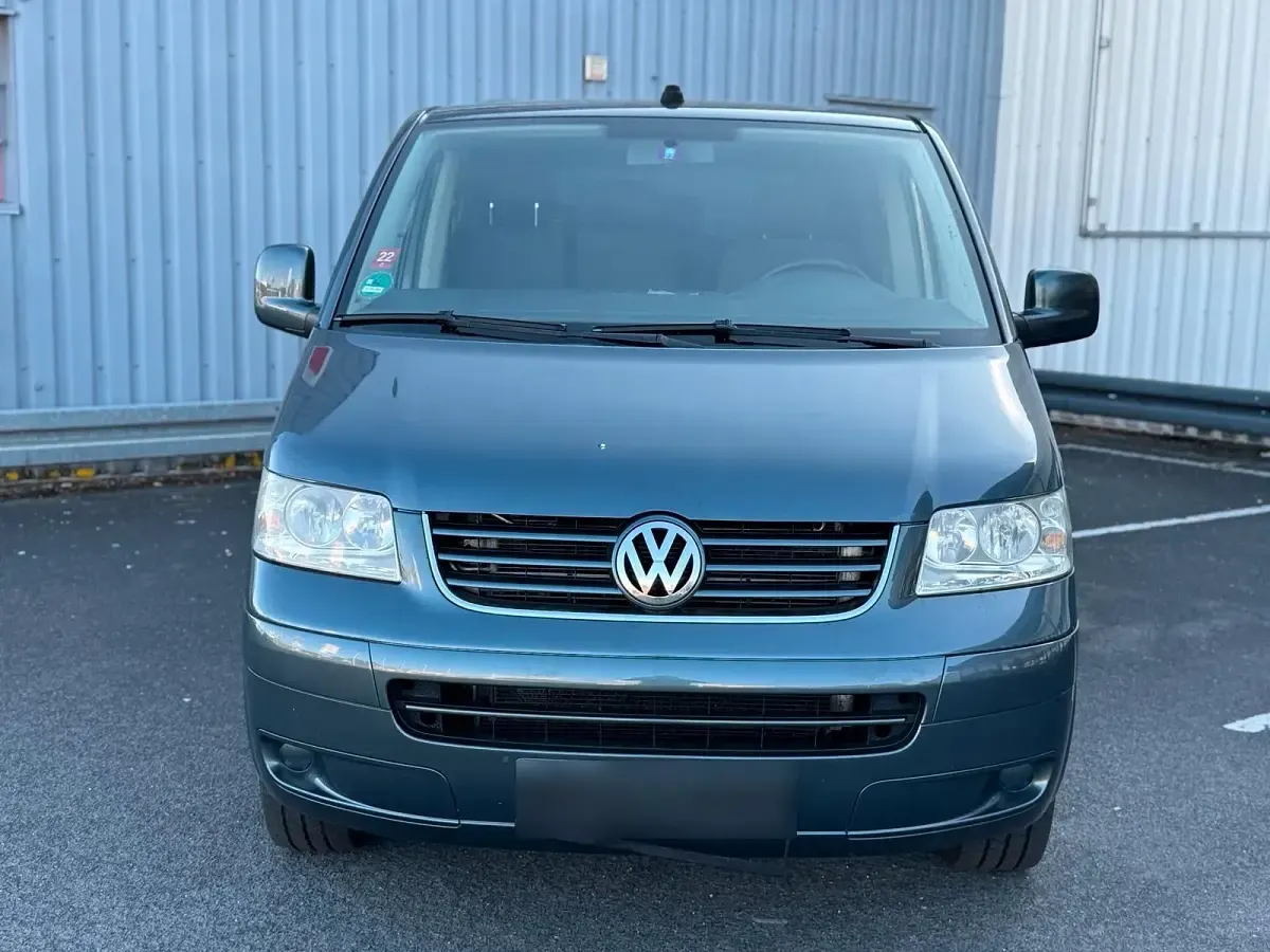 Gebraucht VW Caravelle 131 PS (96 kW) 2007 Grau Van