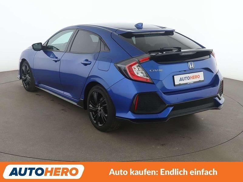 Gebraucht Honda Civic Dynamic 126 PS (92 kW) 2019 New sporty blue Kleinwagen