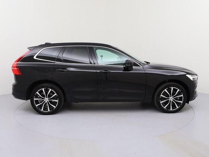 Gebraucht Volvo XC60 Core 197 PS (144 kW) 2024 Schwarz SUV