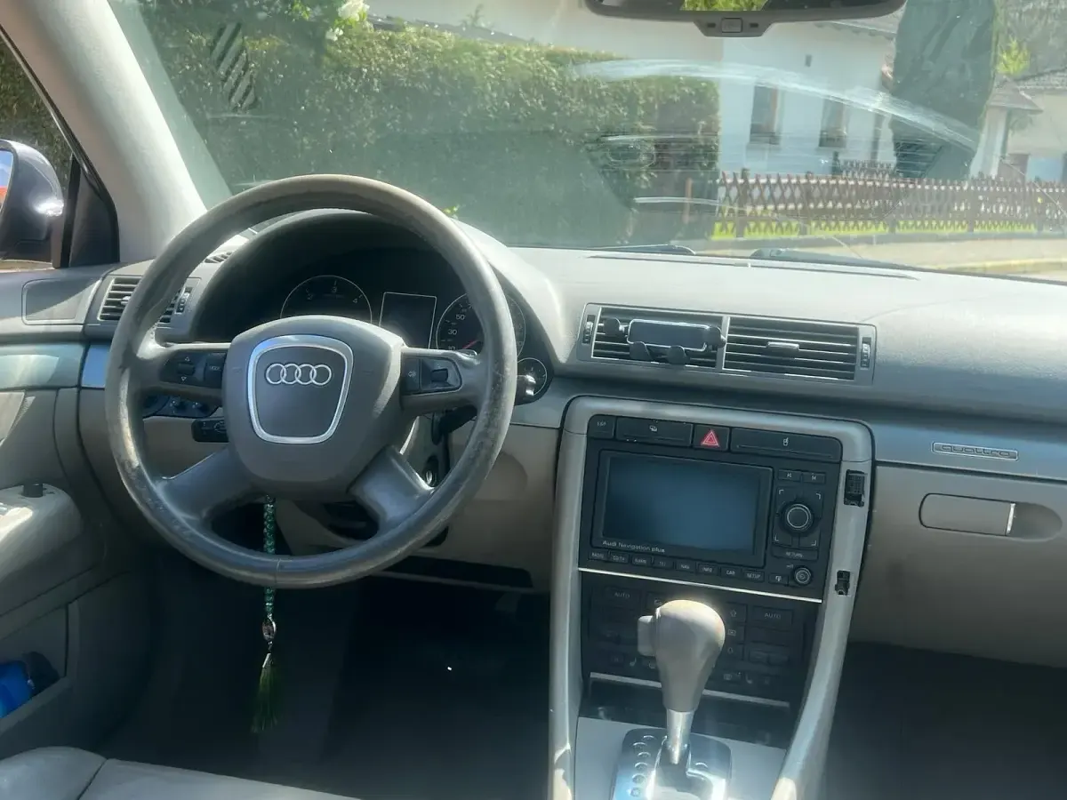 Second-hand Audi A4 204 CP (150 kW) 2005 Berlinǎ