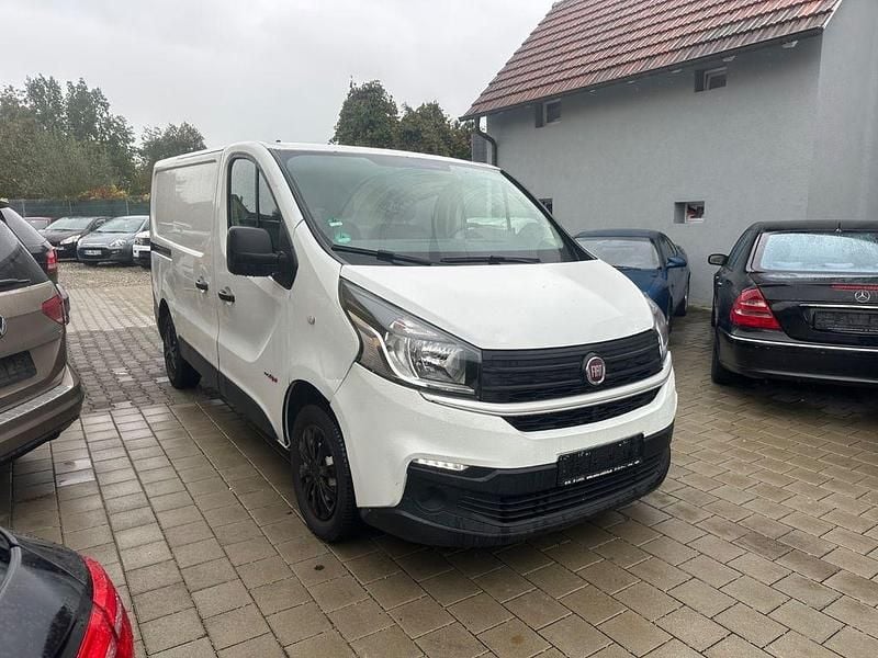 Gebraucht Fiat Talento Basis 95 PS (69 kW) 2018 Weiß Van / Kleinbus