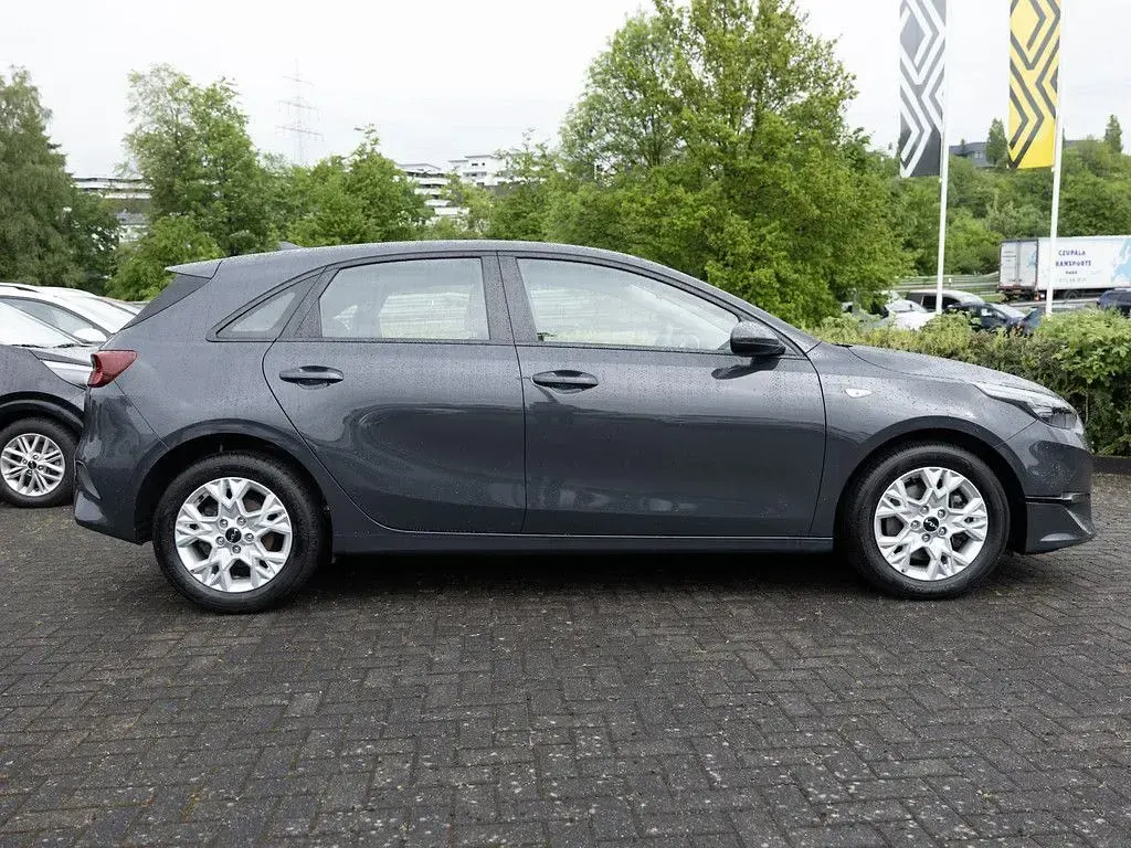 Brugt Kia Ceed Edition 7 120 HK (88 kW) 2022 Sort Hatchback