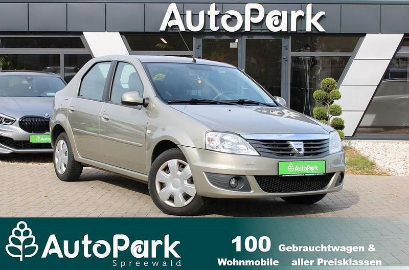 Grau Gebraucht 2009 Dacia Logan Lauréate Limousine | 2.200 € (Fairer Preis) - Bild 1/3