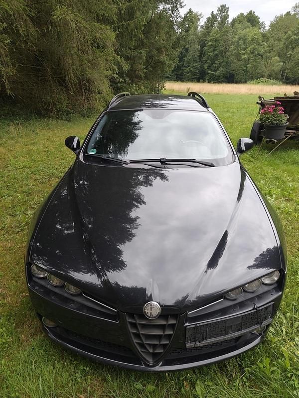 Gebraucht Alfa Romeo 159 170 PS (125 kW) 2011 Schwarz Kombi