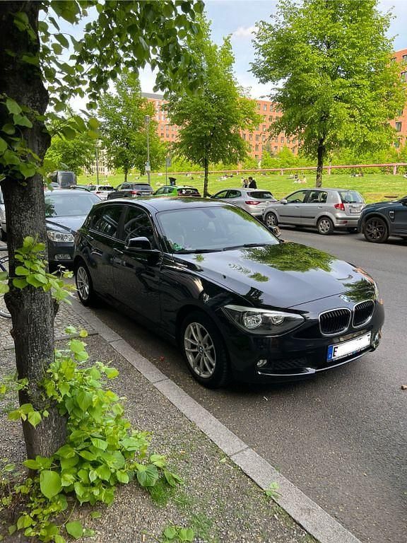 Schwarz Gebraucht 2014 BMW 116 Kleinwagen | 6.100 € (Guter Preis) - Bild 1/4