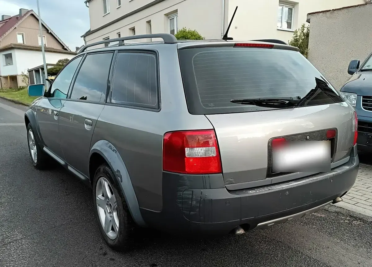 Gebraucht Audi A6 Allroad Sport 179 PS (131 kW) 2001 Grau Kombi