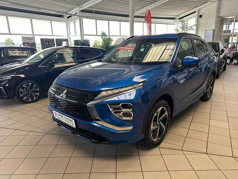 Grau Neu 2024 Mitsubishi Eclipse Cross Select SUV | 34.980 € - Bild 1/4