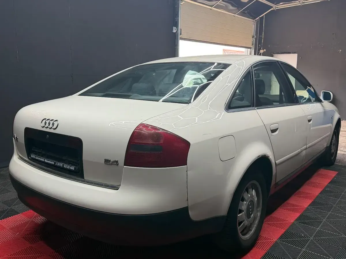 Gebraucht Audi A6 165 PS (121 kW) 1997 Weiß Limousine