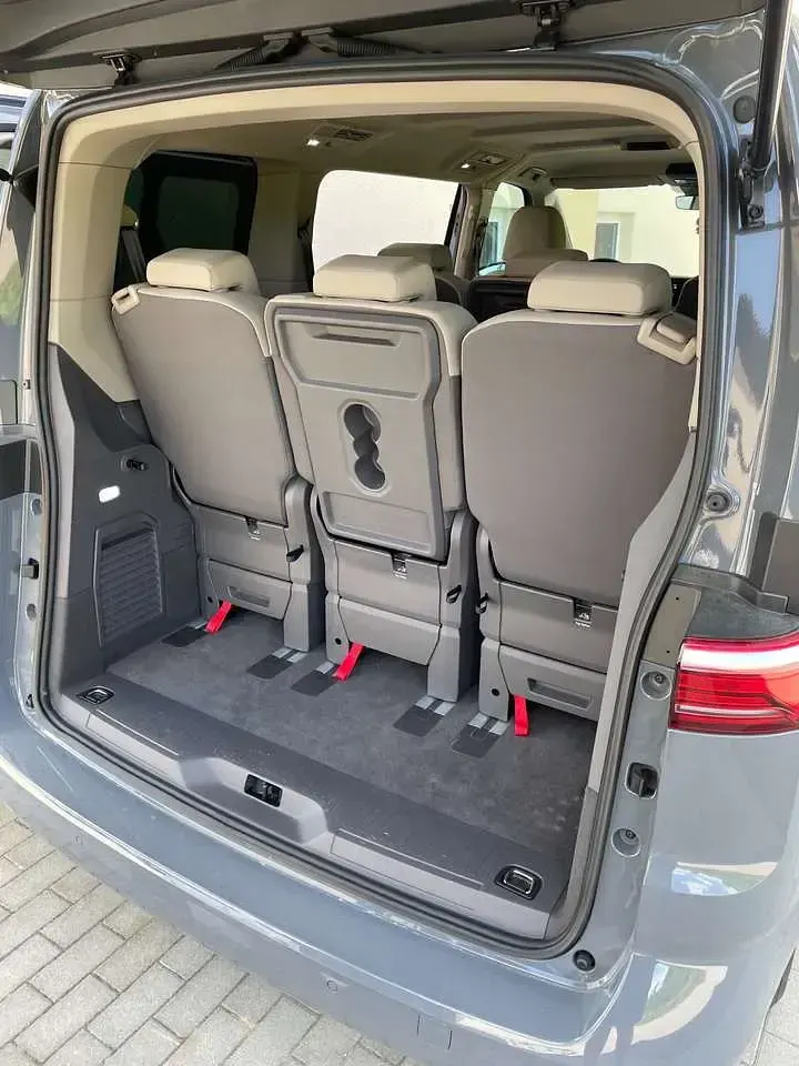Usata VW T7 150 CV (110 kW) 2024 Grigio Furgone