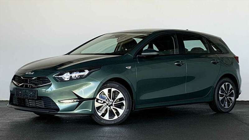 Neu Kia Ceed 140 PS (102 kW) 2025 Grün Kleinwagen