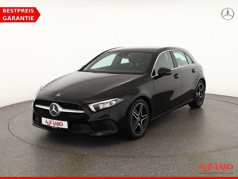 Schwarz Gebraucht 2019 Mercedes A180 Progressive Limousine | 23.990 € (Fairer Preis) - Bild 1/4