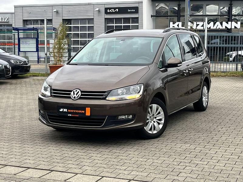 Gebraucht VW Sharan 140 PS (102 kW) 2012 Braun Van / Kleinbus