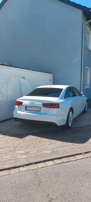 Gebraucht Audi A6 Ambiente 218 PS (160 kW) 2015 Weiß Limousine