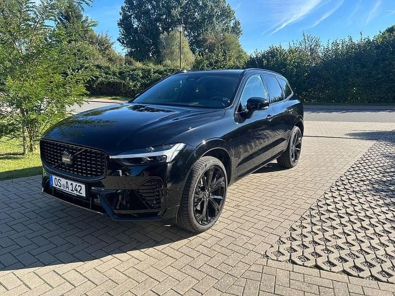 Schwarz Gebraucht 2025 Volvo XC60 Plus SUV | 44.000 € (Superpreis) - Bild 1/4