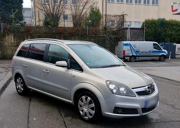 Violet Gebraucht 2006 Opel Zafira Van / Kleinbus | 1.450 € (Superpreis) - Bild 1/4