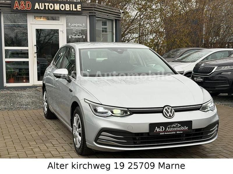 Gebraucht VW Golf VIII Style 150 PS (110 kW) 2020 Silber Limousine