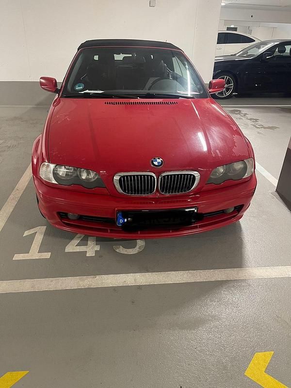 Rot Gebraucht 2002 BMW 320 Cabriolet Cabrio | 4.500 € - Bild 1/4