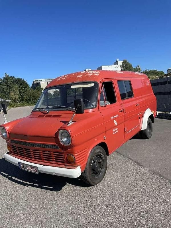 Gebraucht Ford Transit 88 PS (64 kW) 1968 Rot Van